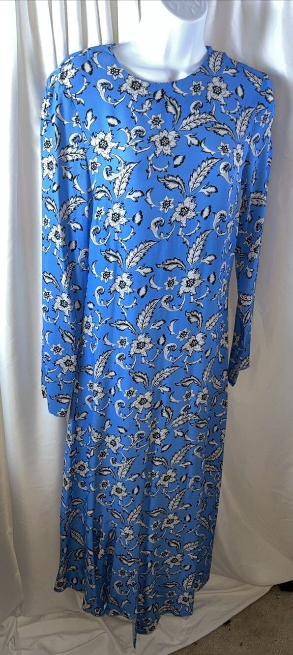 H&M Women’s Sky Blue Floral Boho Maxi Dress Size 6 Modest Coquette Sophisticated